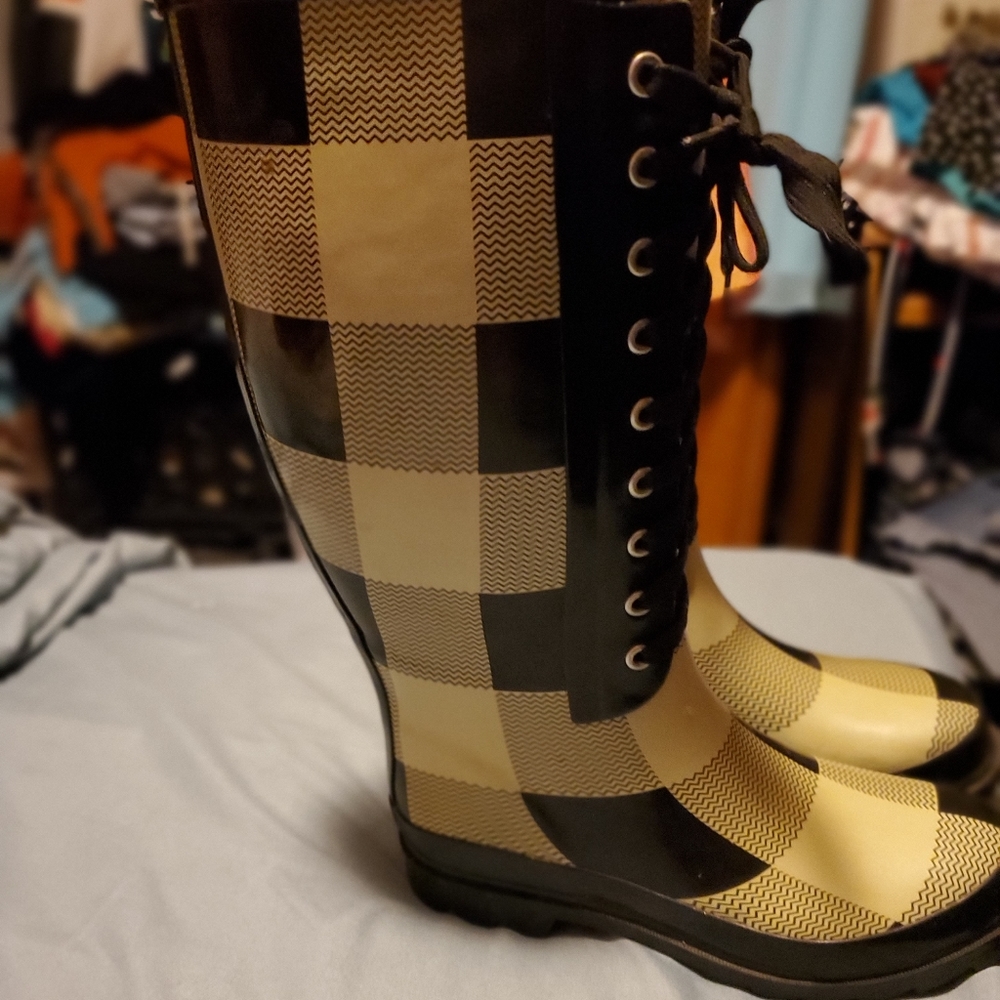Rain boots